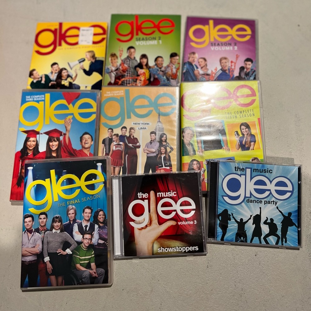 Complete series of Glee plus 2 CD soundtracks